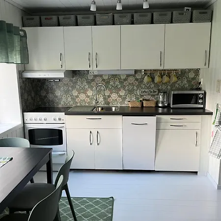 Apartamento Small Cozy With Wi-fi Tjorhom